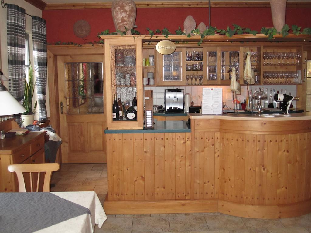 Der Patrizierhof - Weingut Gasthof Hotel - Familie Grebner Grosslangheim ภายนอก รูปภาพ