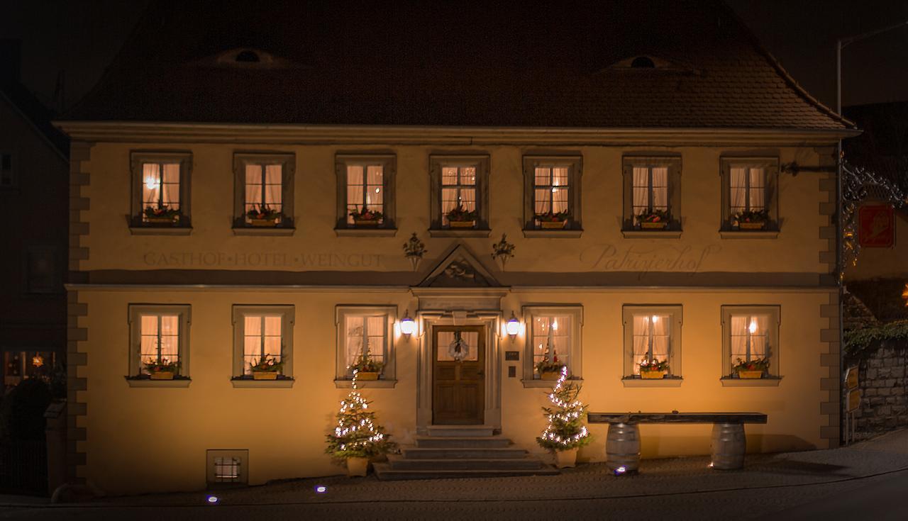 Der Patrizierhof - Weingut Gasthof Hotel - Familie Grebner Grosslangheim ภายนอก รูปภาพ