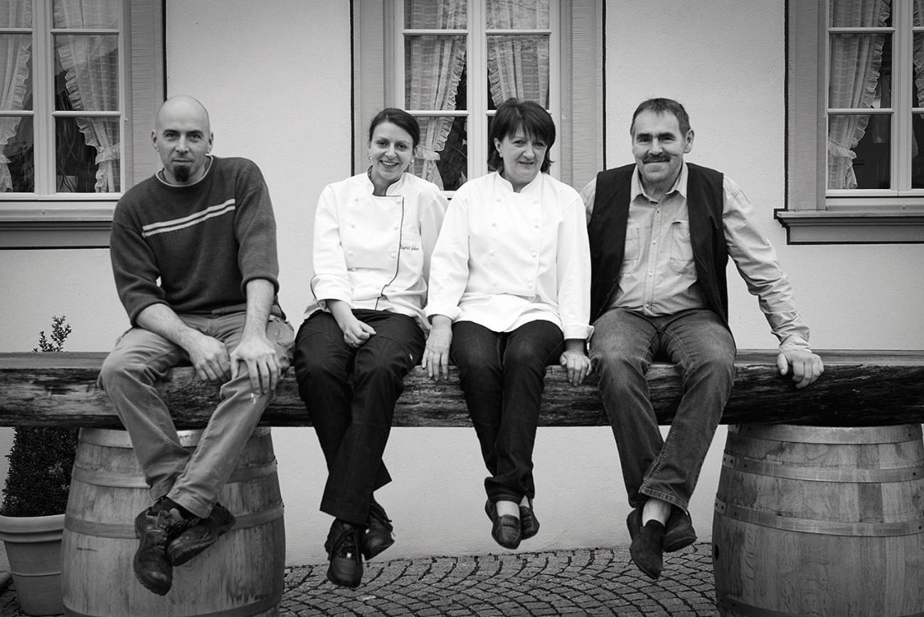 Der Patrizierhof - Weingut Gasthof Hotel - Familie Grebner Grosslangheim ภายนอก รูปภาพ