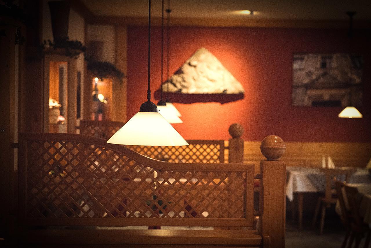 Der Patrizierhof - Weingut Gasthof Hotel - Familie Grebner Grosslangheim ภายนอก รูปภาพ